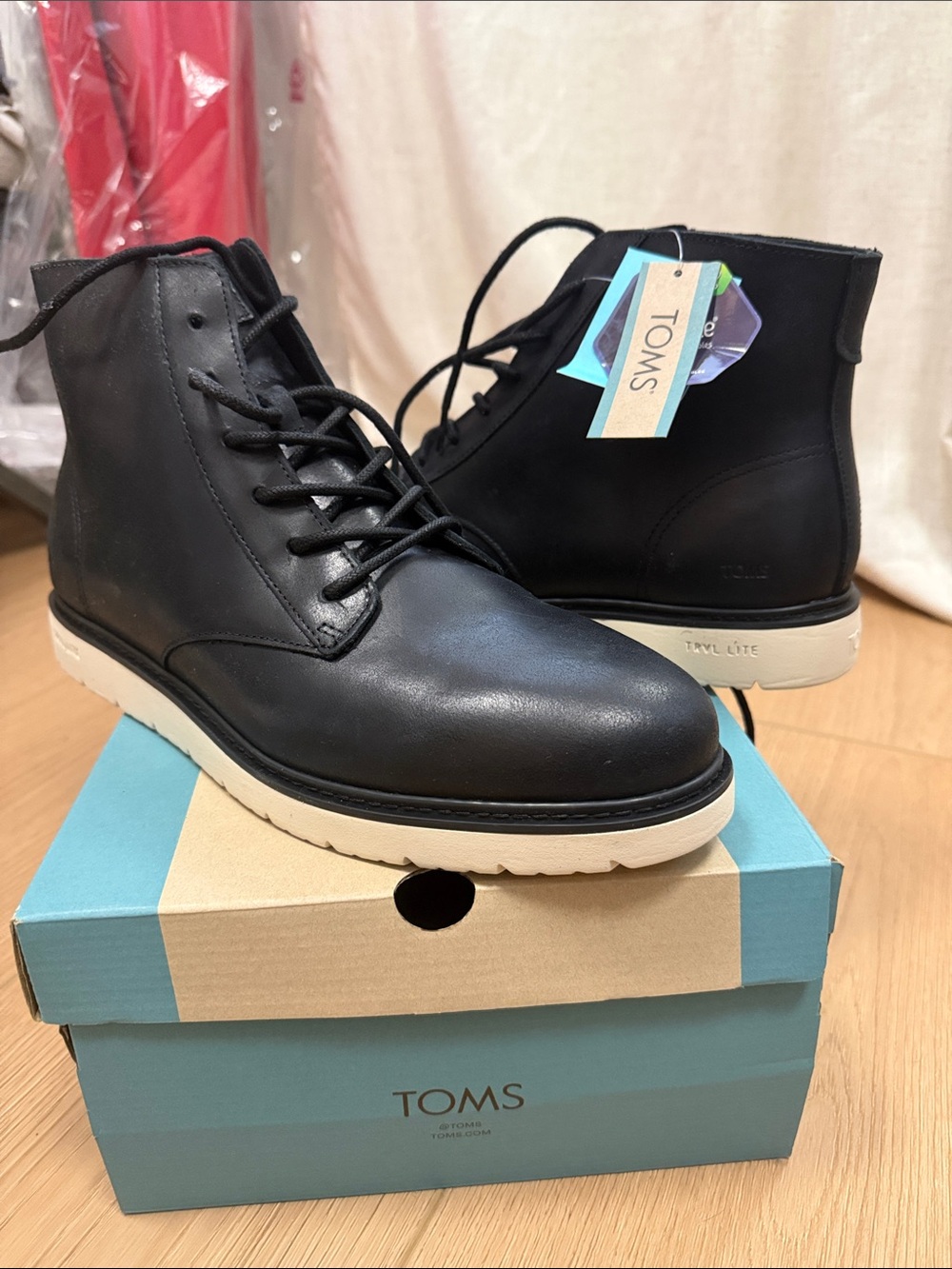 TOMS Men’s Black Leather Chukka Boots with White Sole